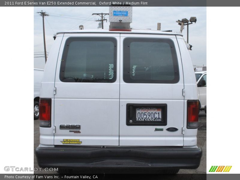 Oxford White / Medium Flint 2011 Ford E Series Van E250 Extended Commercial