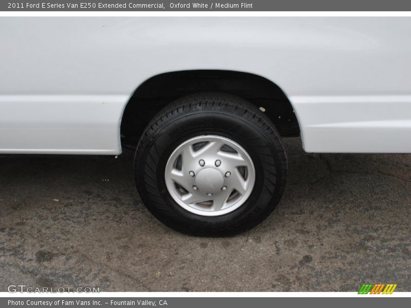 Oxford White / Medium Flint 2011 Ford E Series Van E250 Extended Commercial