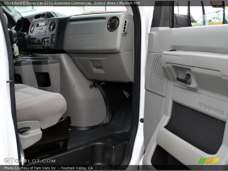 Oxford White / Medium Flint 2011 Ford E Series Van E250 Extended Commercial