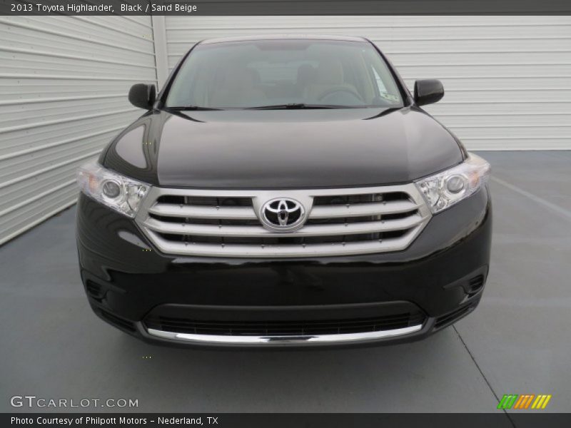 Black / Sand Beige 2013 Toyota Highlander