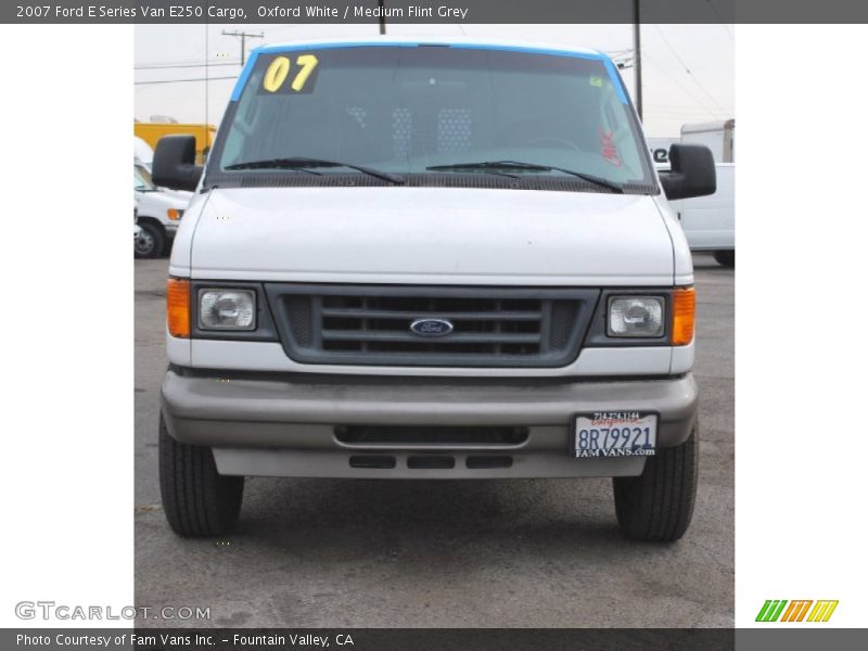 Oxford White / Medium Flint Grey 2007 Ford E Series Van E250 Cargo