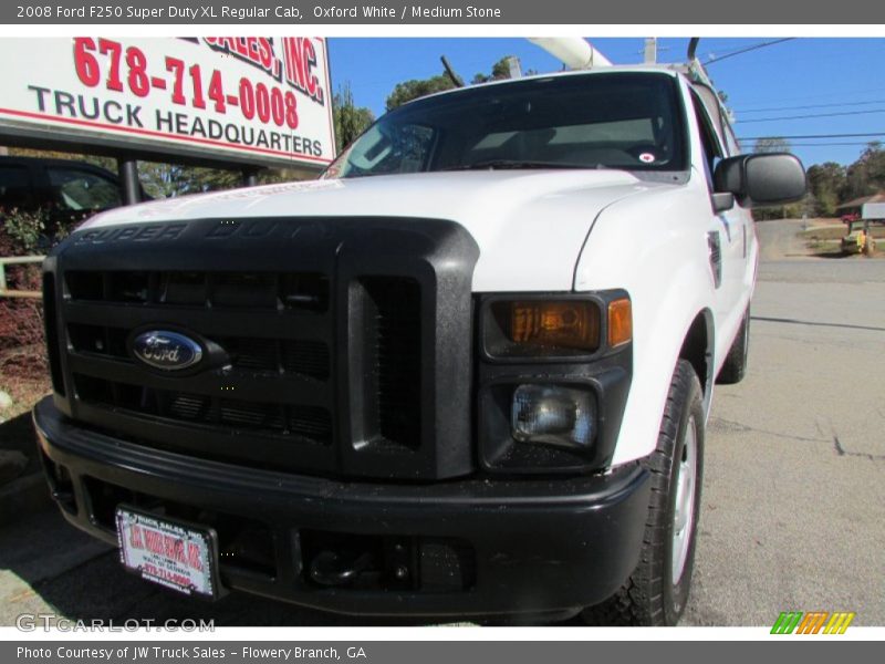Oxford White / Medium Stone 2008 Ford F250 Super Duty XL Regular Cab