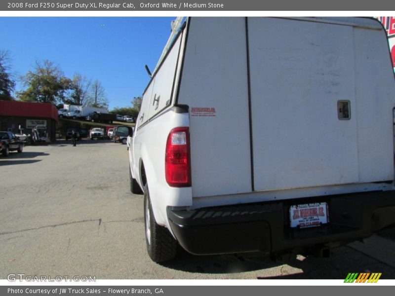 Oxford White / Medium Stone 2008 Ford F250 Super Duty XL Regular Cab