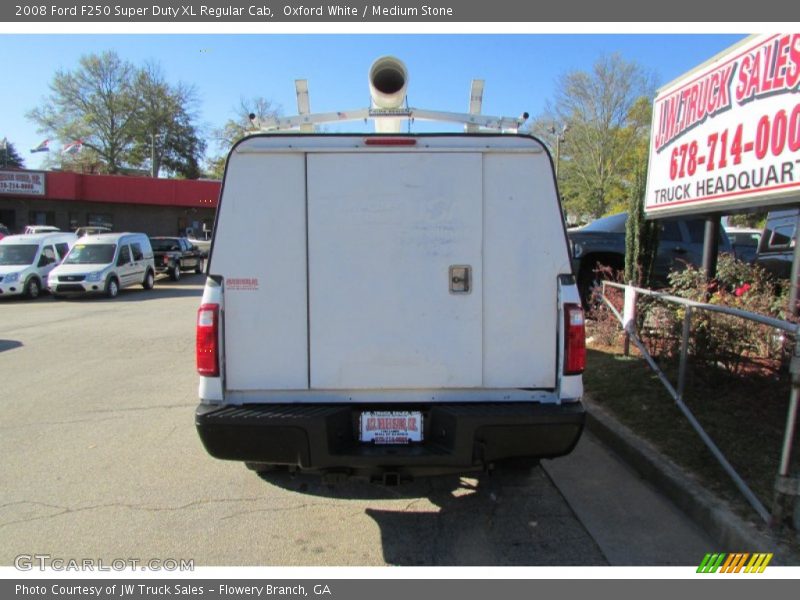 Oxford White / Medium Stone 2008 Ford F250 Super Duty XL Regular Cab