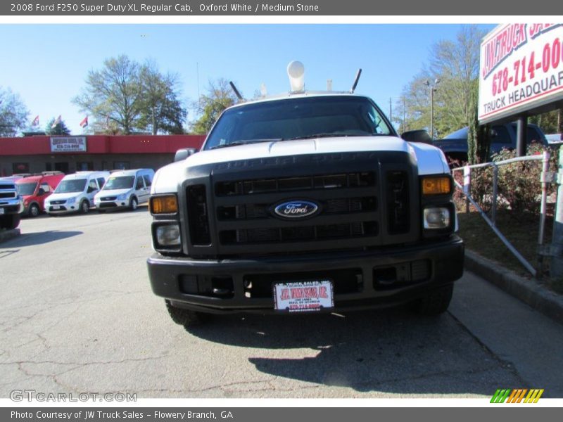 Oxford White / Medium Stone 2008 Ford F250 Super Duty XL Regular Cab