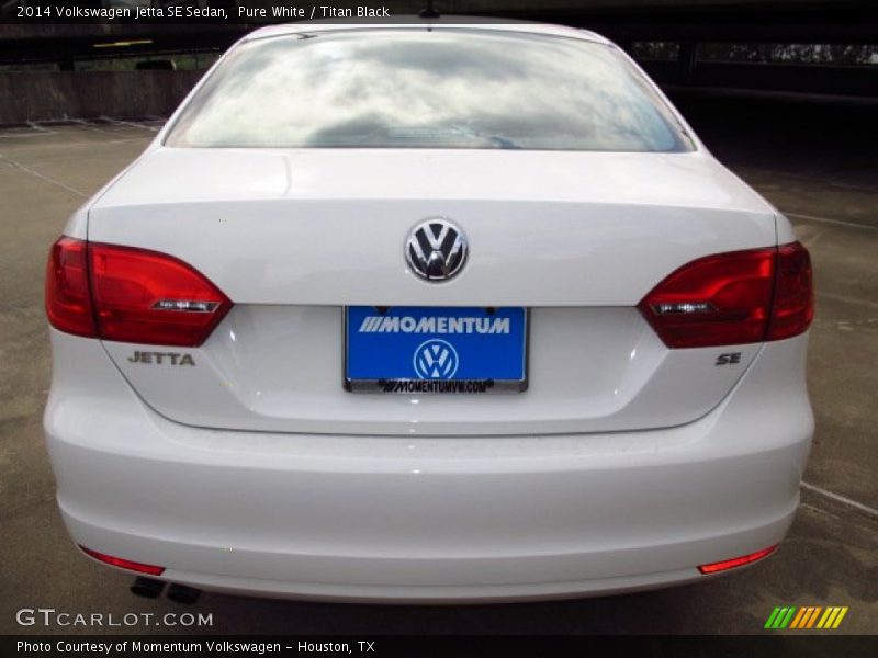 Pure White / Titan Black 2014 Volkswagen Jetta SE Sedan