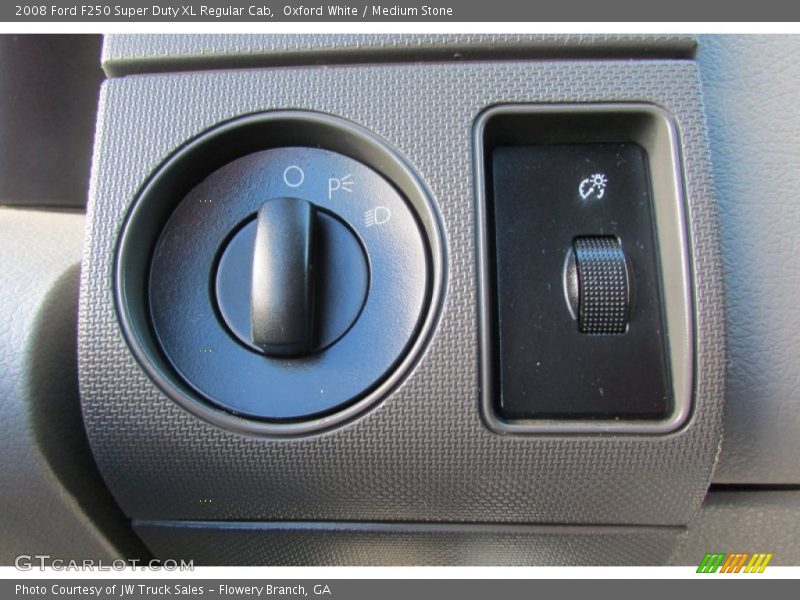 Oxford White / Medium Stone 2008 Ford F250 Super Duty XL Regular Cab