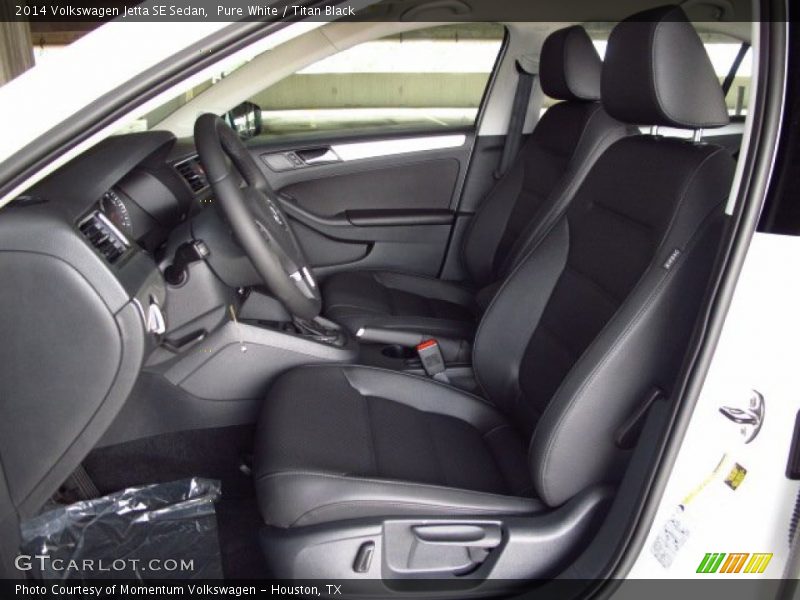 Pure White / Titan Black 2014 Volkswagen Jetta SE Sedan