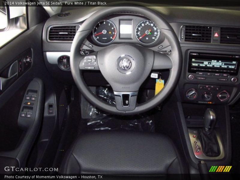 Pure White / Titan Black 2014 Volkswagen Jetta SE Sedan