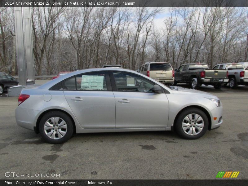Silver Ice Metallic / Jet Black/Medium Titanium 2014 Chevrolet Cruze LS