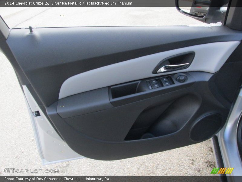 Silver Ice Metallic / Jet Black/Medium Titanium 2014 Chevrolet Cruze LS