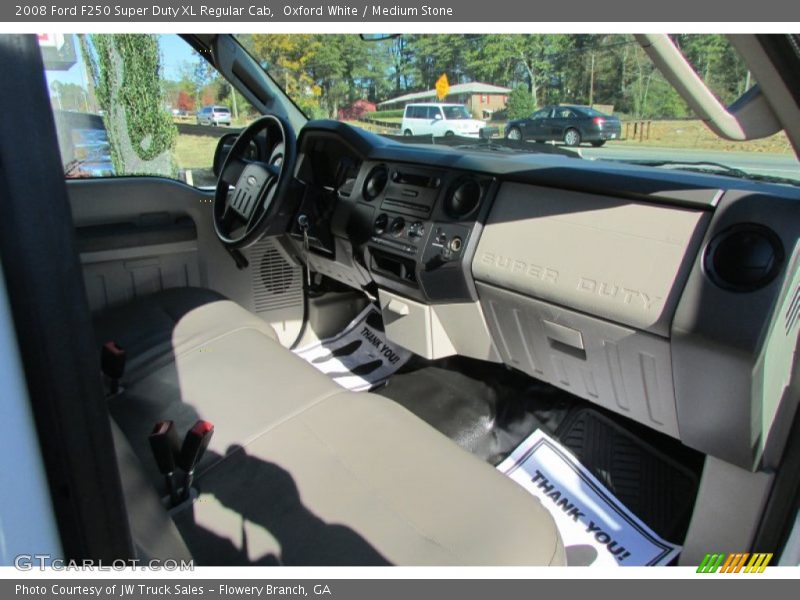 Oxford White / Medium Stone 2008 Ford F250 Super Duty XL Regular Cab