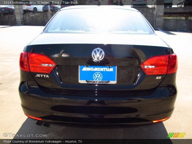 Black / Titan Black 2014 Volkswagen Jetta SE Sedan