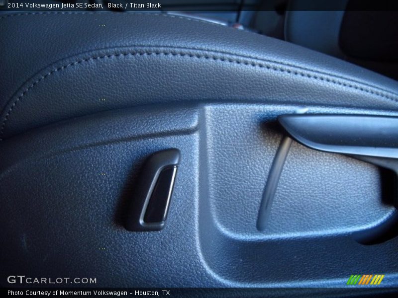 Black / Titan Black 2014 Volkswagen Jetta SE Sedan