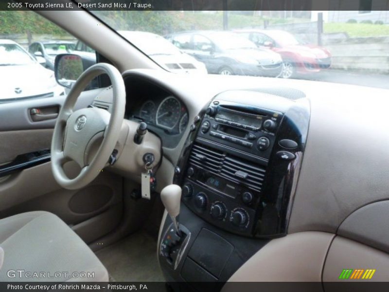 Desert Sand Mica / Taupe 2005 Toyota Sienna LE