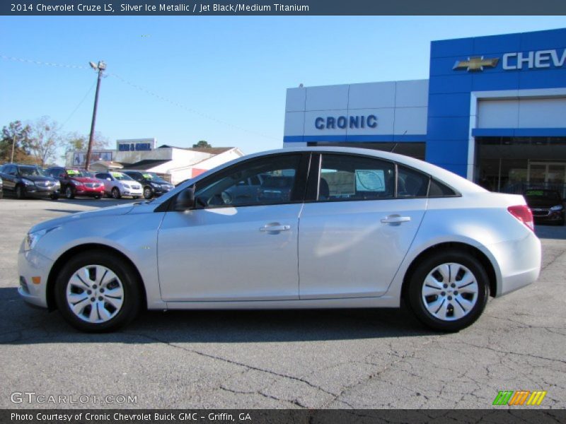 Silver Ice Metallic / Jet Black/Medium Titanium 2014 Chevrolet Cruze LS