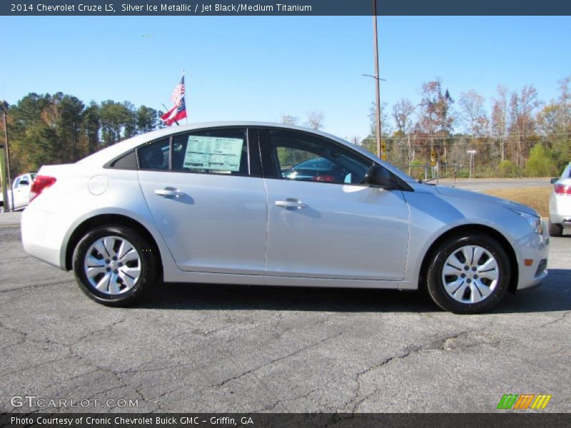 Silver Ice Metallic / Jet Black/Medium Titanium 2014 Chevrolet Cruze LS