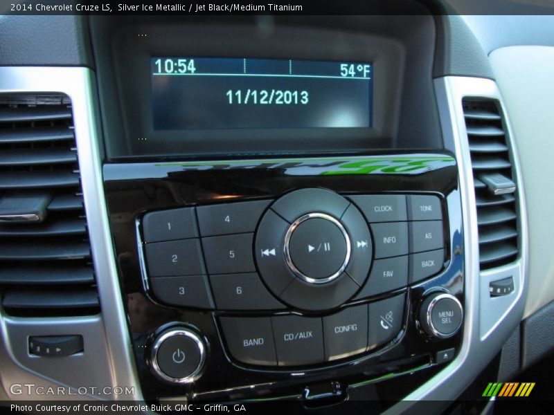 Silver Ice Metallic / Jet Black/Medium Titanium 2014 Chevrolet Cruze LS