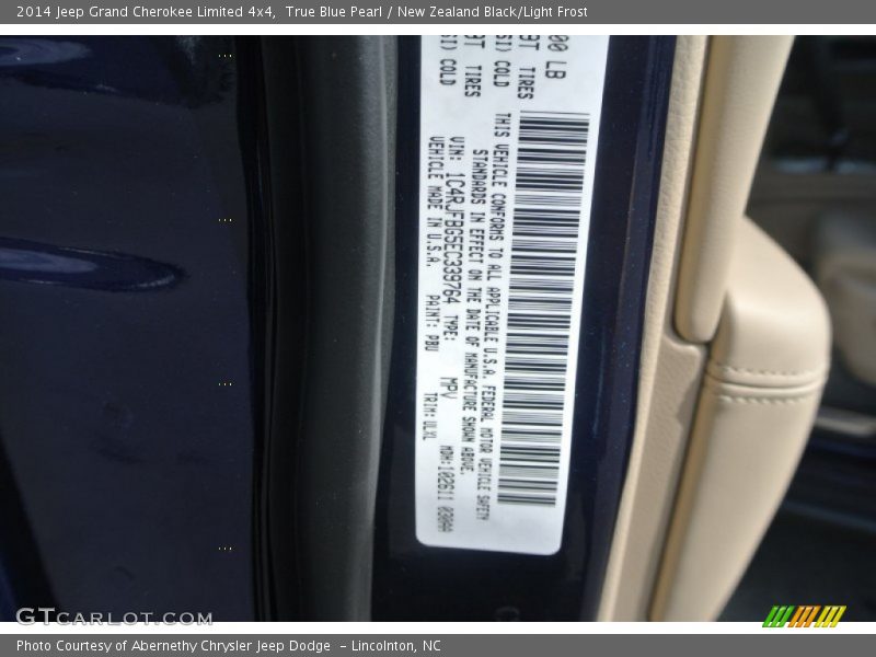 True Blue Pearl / New Zealand Black/Light Frost 2014 Jeep Grand Cherokee Limited 4x4