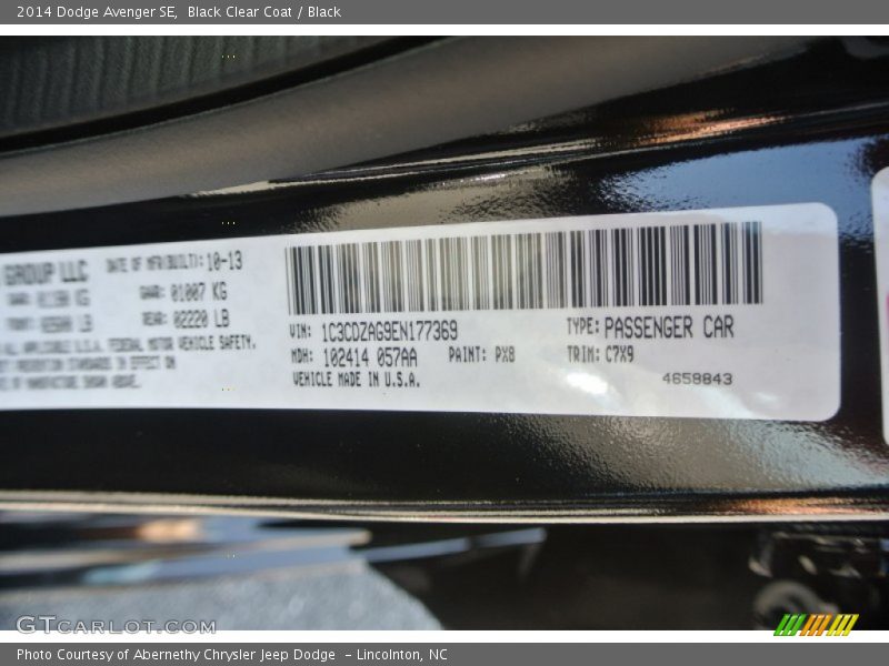 Black Clear Coat / Black 2014 Dodge Avenger SE