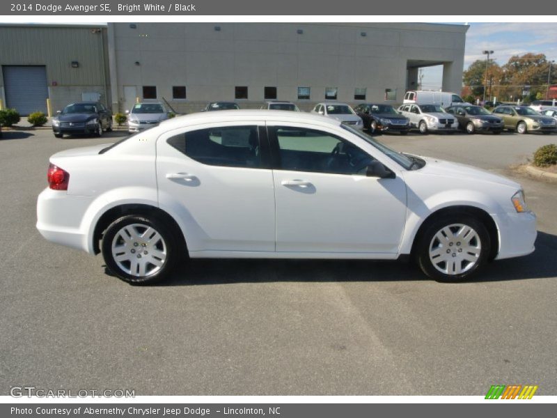 Bright White / Black 2014 Dodge Avenger SE