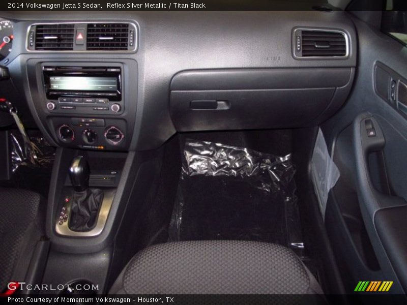 Reflex Silver Metallic / Titan Black 2014 Volkswagen Jetta S Sedan