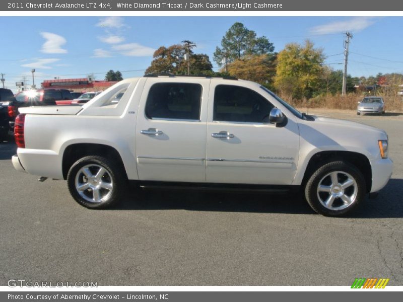 White Diamond Tricoat / Dark Cashmere/Light Cashmere 2011 Chevrolet Avalanche LTZ 4x4