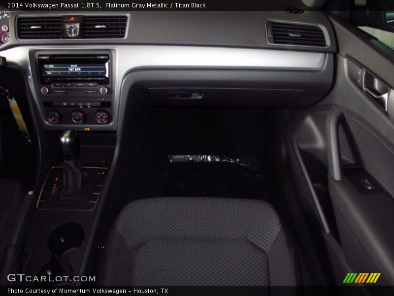 Platinum Gray Metallic / Titan Black 2014 Volkswagen Passat 1.8T S