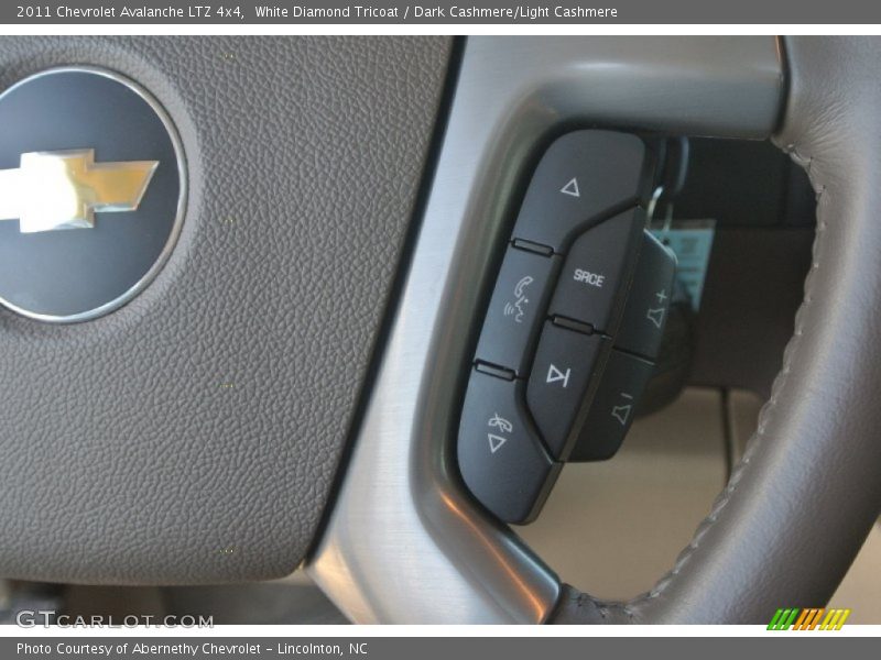 White Diamond Tricoat / Dark Cashmere/Light Cashmere 2011 Chevrolet Avalanche LTZ 4x4