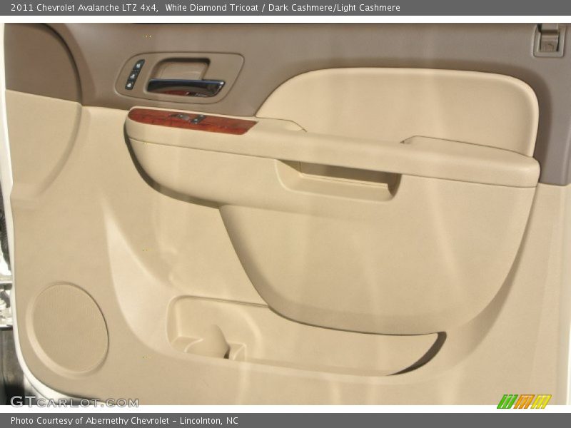 White Diamond Tricoat / Dark Cashmere/Light Cashmere 2011 Chevrolet Avalanche LTZ 4x4