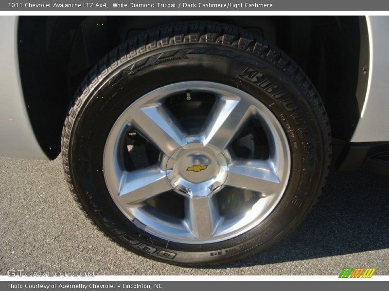 White Diamond Tricoat / Dark Cashmere/Light Cashmere 2011 Chevrolet Avalanche LTZ 4x4