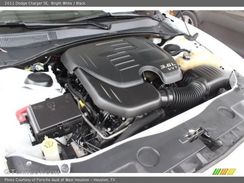 Bright White / Black 2011 Dodge Charger SE