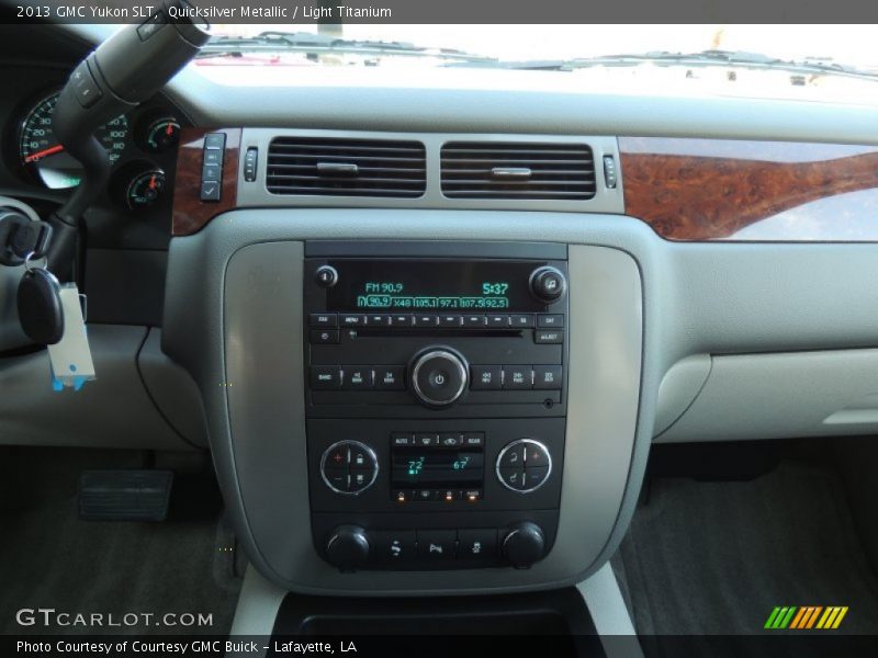 Quicksilver Metallic / Light Titanium 2013 GMC Yukon SLT