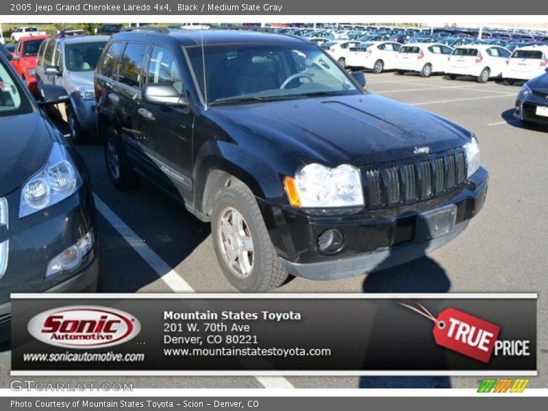 Black / Medium Slate Gray 2005 Jeep Grand Cherokee Laredo 4x4