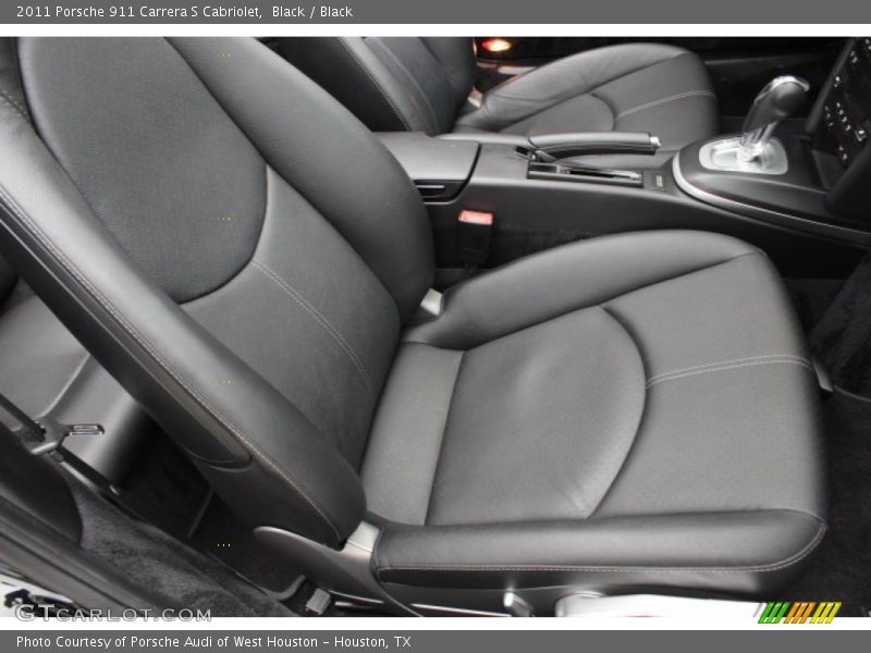 Front Seat of 2011 911 Carrera S Cabriolet