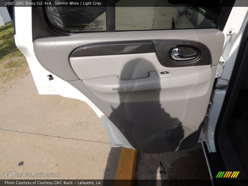 Summit White / Light Gray 2005 GMC Envoy SLE 4x4