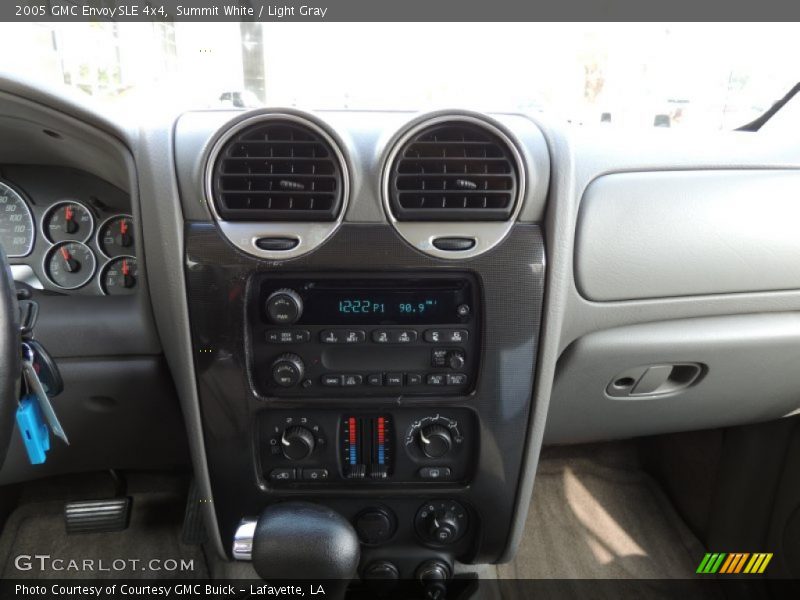 Summit White / Light Gray 2005 GMC Envoy SLE 4x4