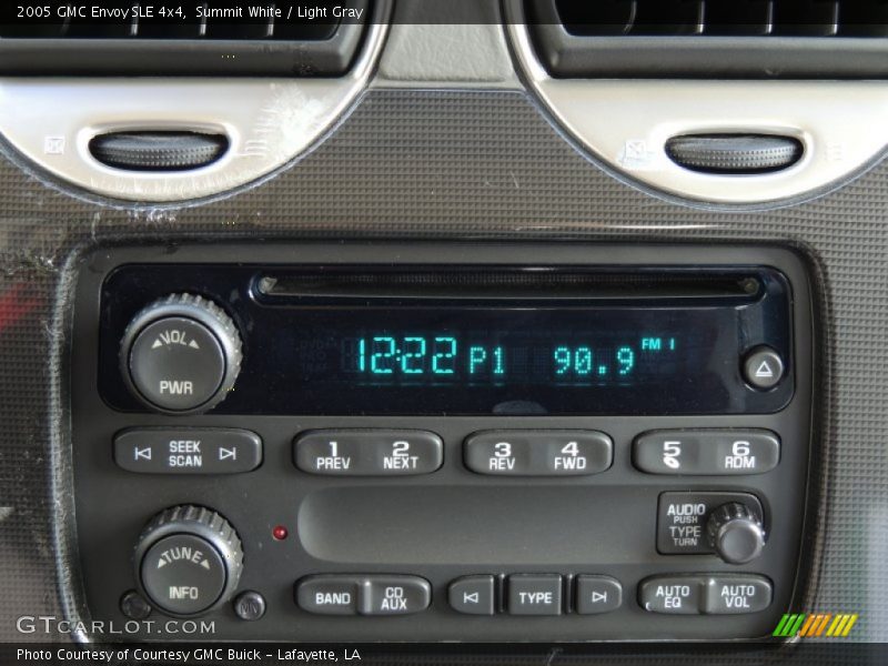 Summit White / Light Gray 2005 GMC Envoy SLE 4x4