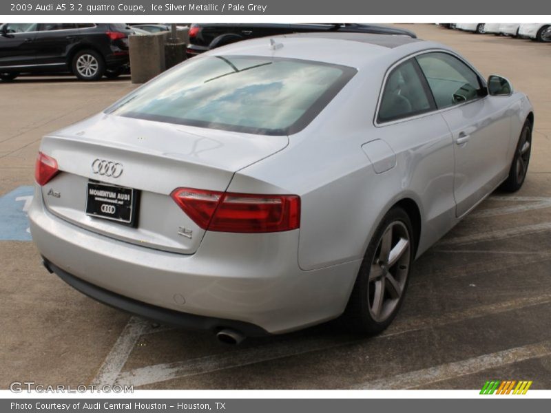 Ice Silver Metallic / Pale Grey 2009 Audi A5 3.2 quattro Coupe