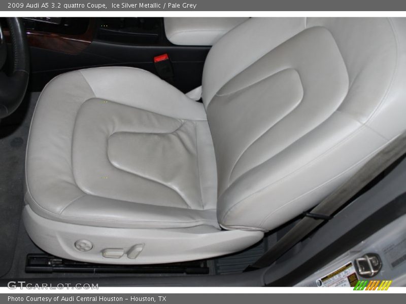 Ice Silver Metallic / Pale Grey 2009 Audi A5 3.2 quattro Coupe