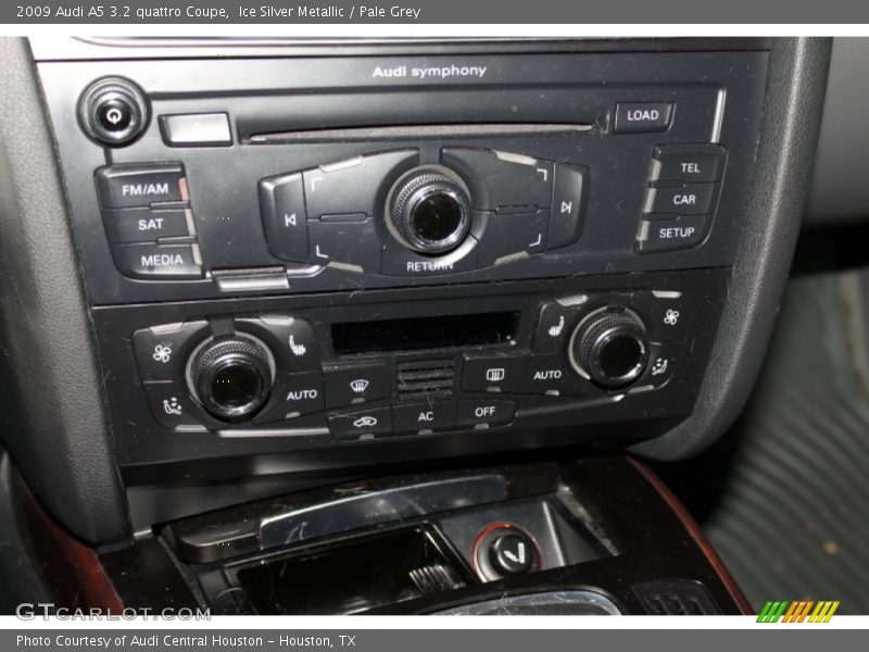 Ice Silver Metallic / Pale Grey 2009 Audi A5 3.2 quattro Coupe