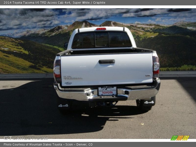 Super White / Graphite 2014 Toyota Tacoma V6 TRD Access Cab 4x4