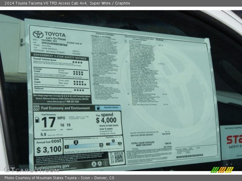 Super White / Graphite 2014 Toyota Tacoma V6 TRD Access Cab 4x4