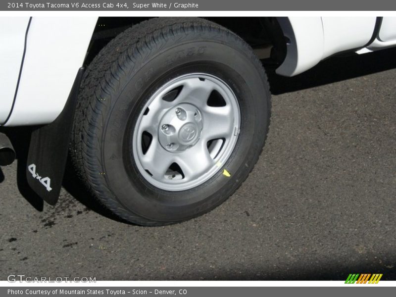 Super White / Graphite 2014 Toyota Tacoma V6 Access Cab 4x4