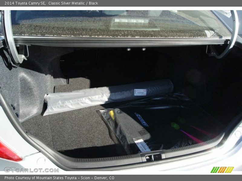 Classic Silver Metallic / Black 2014 Toyota Camry SE