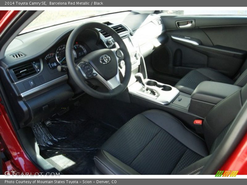 Barcelona Red Metallic / Black 2014 Toyota Camry SE