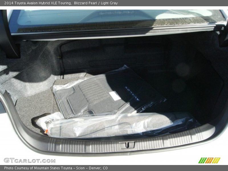  2014 Avalon Hybrid XLE Touring Trunk