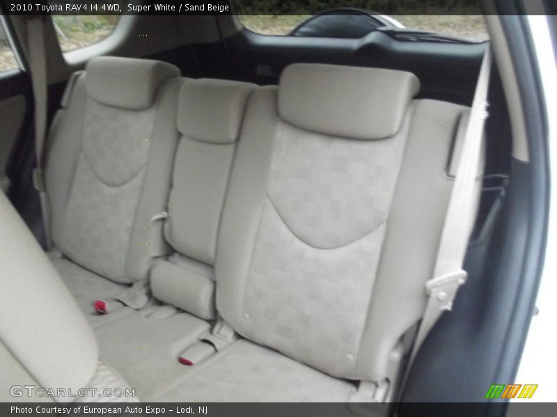 Super White / Sand Beige 2010 Toyota RAV4 I4 4WD