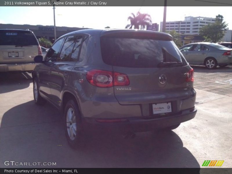 Alpine Gray Metallic / Clay Gray 2011 Volkswagen Tiguan S