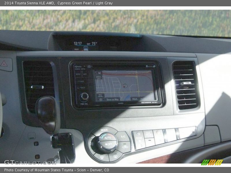 Cypress Green Pearl / Light Gray 2014 Toyota Sienna XLE AWD